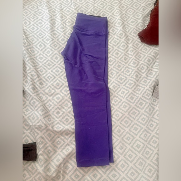 LULU🍋 crops - Picture 1 of 1